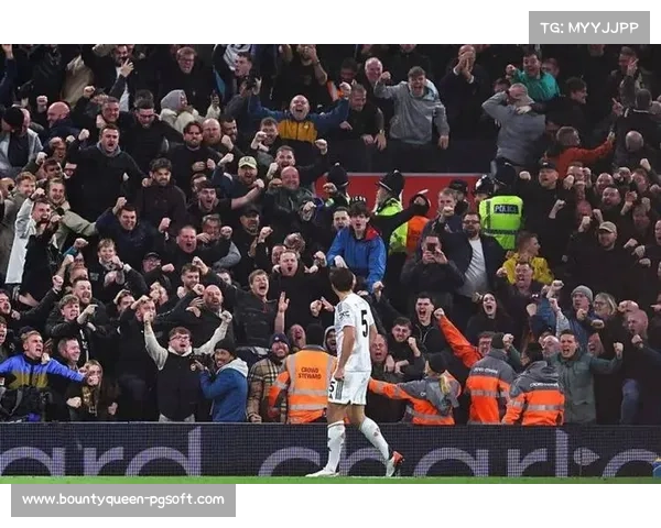 马奎尔绝杀头球助曼联取胜 激动与达洛特相拥落泪